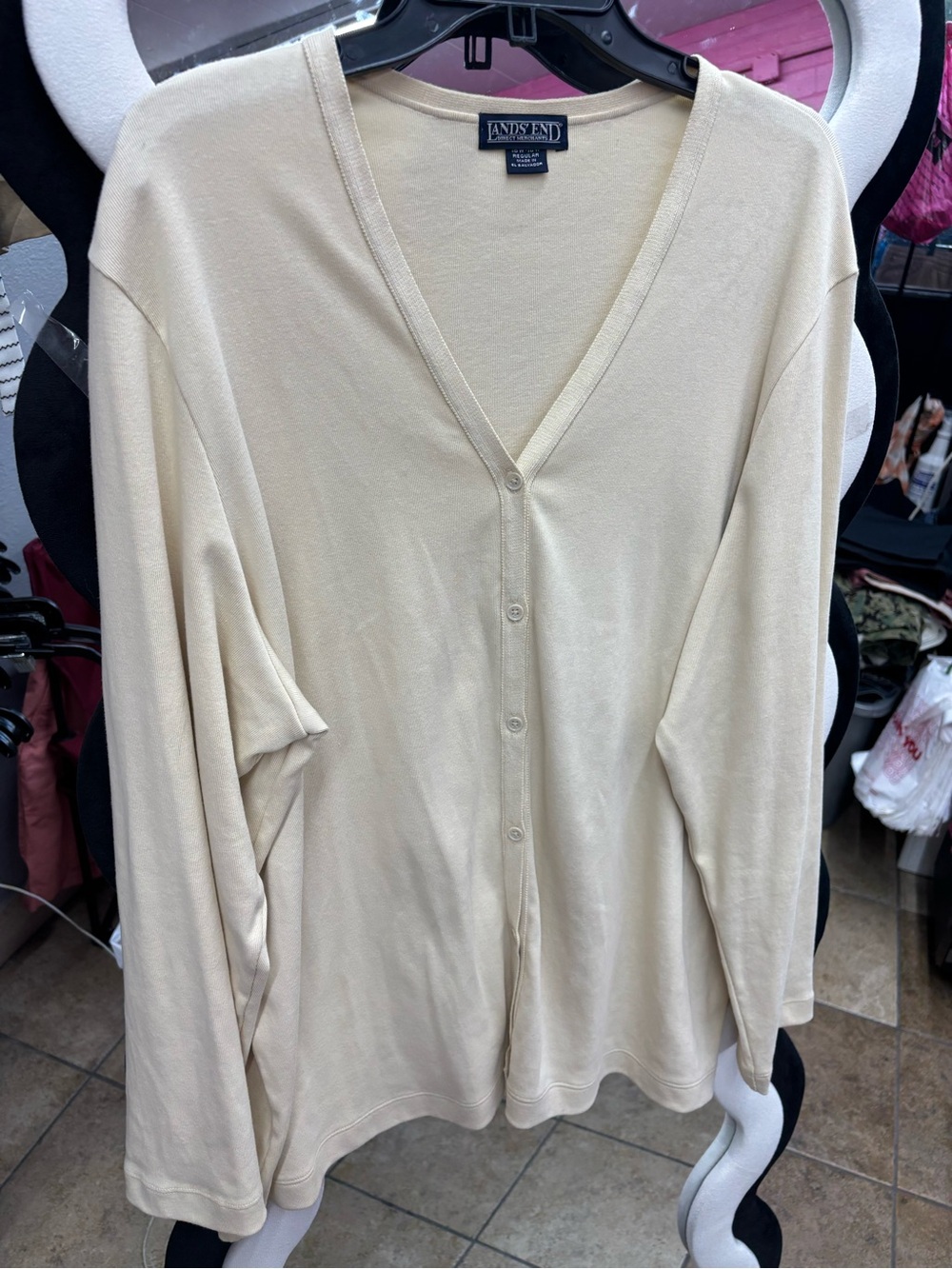 VINTAGE Y2K LANDS’ END Cream Button-Front V-Neck Cardigan